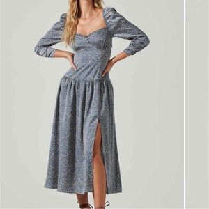 ASTR sweetheart neckline floral dress